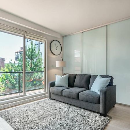 Clean 3Rd Floor Executive 1 Bedroom Apt In Old Town China Town Victoria Eksteriør billede