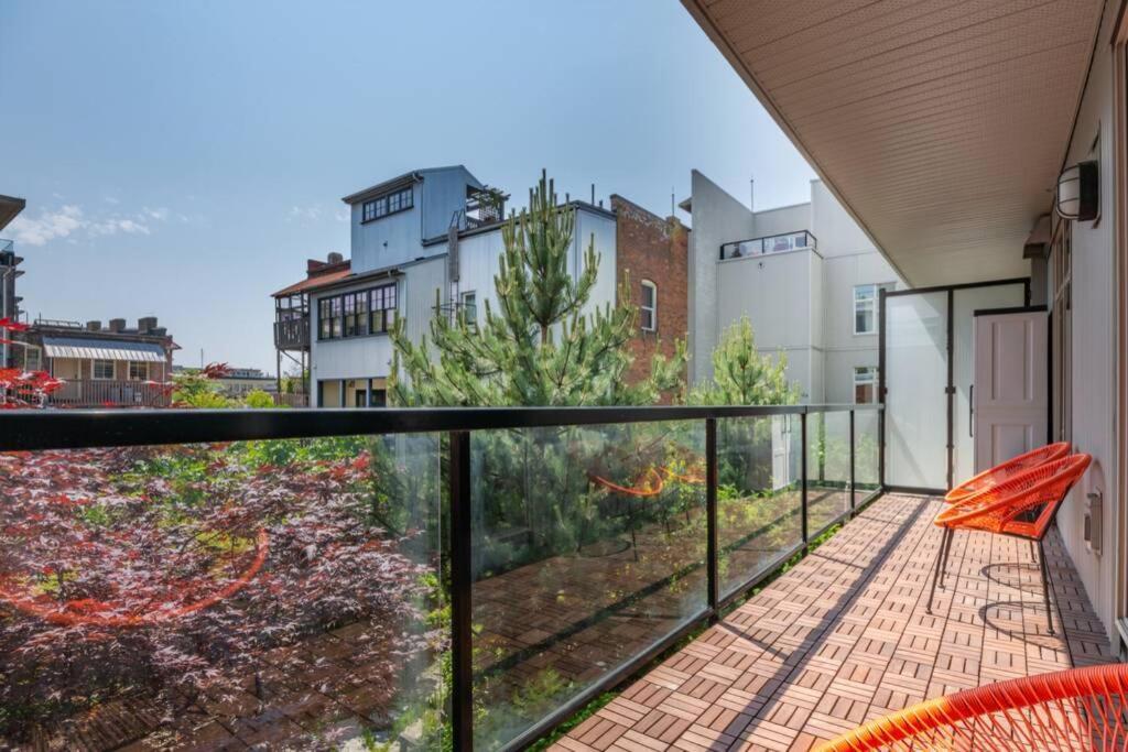 Clean 3Rd Floor Executive 1 Bedroom Apt In Old Town China Town Victoria Eksteriør billede