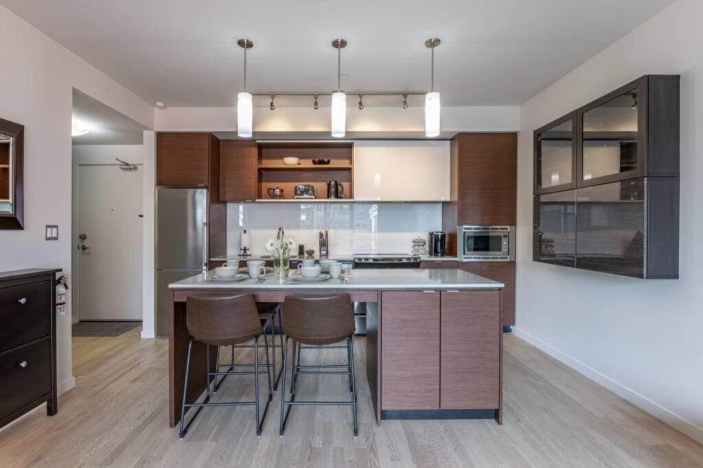 Clean 3Rd Floor Executive 1 Bedroom Apt In Old Town China Town Victoria Eksteriør billede