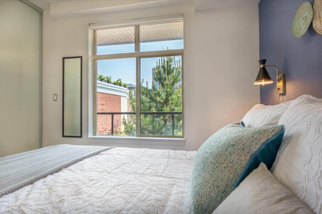 Clean 3Rd Floor Executive 1 Bedroom Apt In Old Town China Town Victoria Eksteriør billede